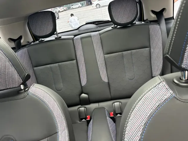 MINI Hatch — Фото автомобиля 5