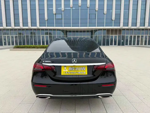 Mercedes-Benz E-Class — Фото автомобиля 8
