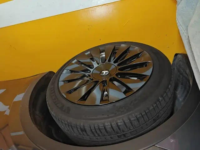 Tesla Model Y — Фото автомобиля 22