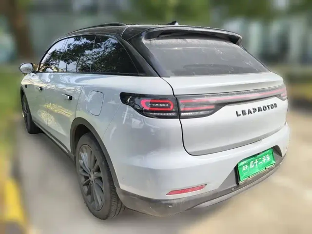 Leapmotor C11 — Фото автомобиля 4