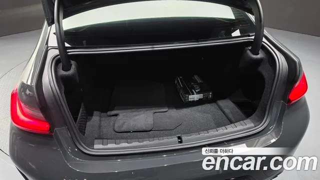 BMW 3-Series 3 серия (G20) 320i M Sport — Фото автомобиля 15