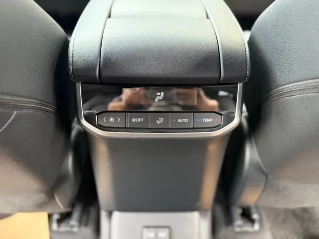 Toyota Crown Kluger — Фото автомобиля 12
