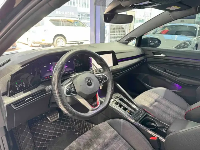 Volkswagen Golf GTI — Фото автомобиля 6