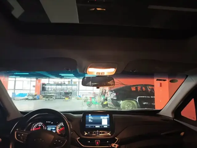 Chevrolet Volando 2020 Mild Hybrid Redline 530T Automatic Premium Edition (5+2 seater) — Фото автомобиля 17
