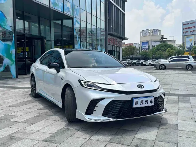 Toyota Camry — Фото автомобиля 6