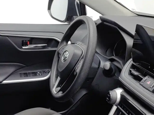 Toyota RAV4 — Фото автомобиля 22