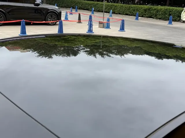 Tesla Model Y — Фото автомобиля 30