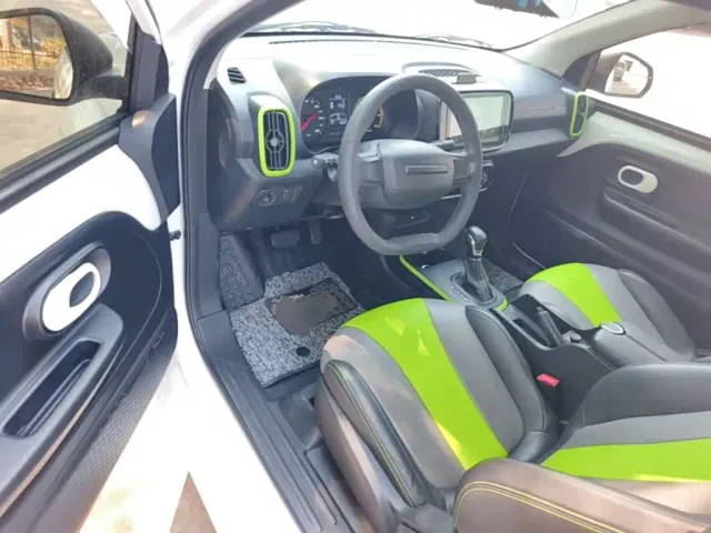 Roewe Clever — Фото автомобиля 15