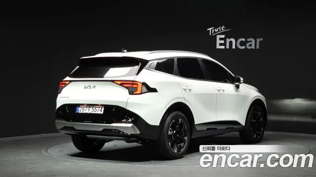 Kia Sportage Новый Sportage 5 поколение Бензин 1.6 турбо 2WD — Фото автомобиля 2