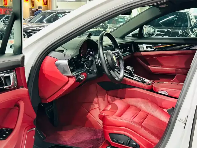 Porsche Panamera — Фото автомобиля 4