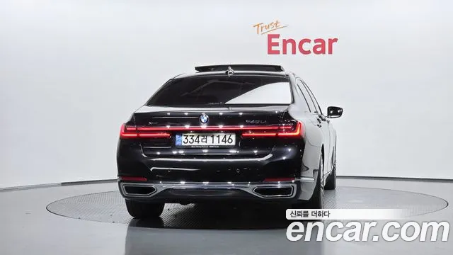 BMW 7 Series — Фото автомобиля 3