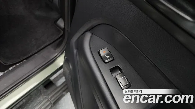 KG_Mobility_Ssangyong Rexton Новый Rexton Sport Khan Дизель 2.2 4WD — Фото автомобиля 27