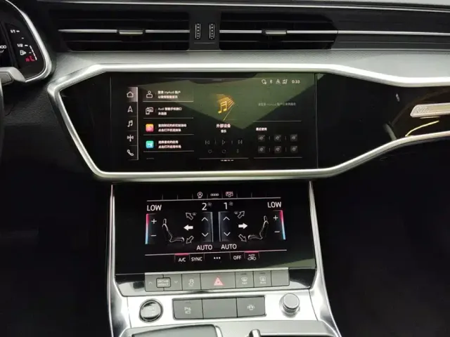 Audi A7L — Фото автомобиля 13