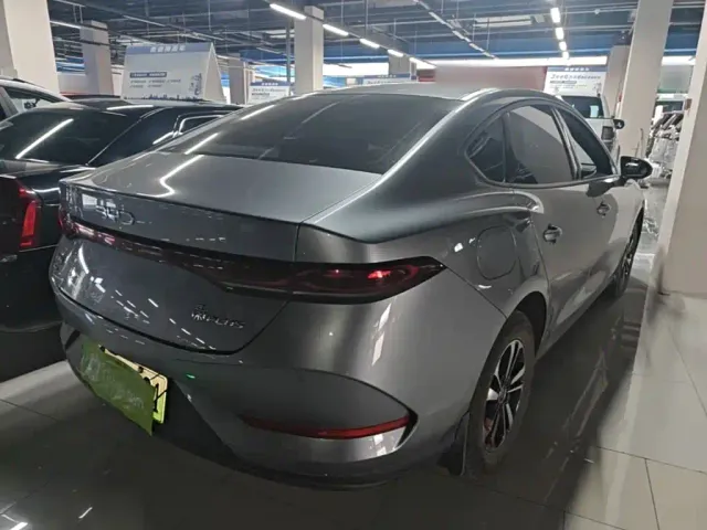 BYD Qin PLUS — Фото автомобиля 6