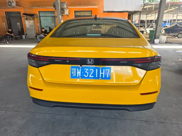 Honda Accord — Фото автомобиля 15