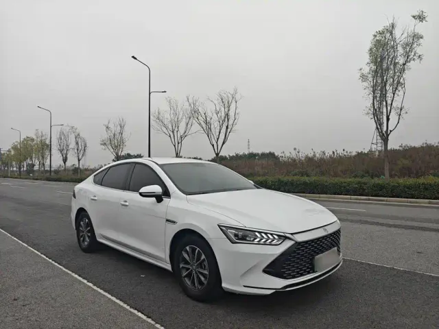 BYD Qin PLUS — Фото автомобиля 7