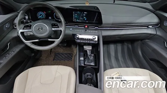 Hyundai Avante CN7 — Фото автомобиля 10