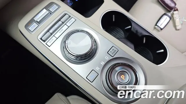 Genesis GV70 2.5T Бензин 2WD — Фото автомобиля 7