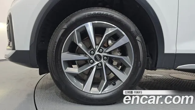 Audi Q5 FY — Фото автомобиля 5