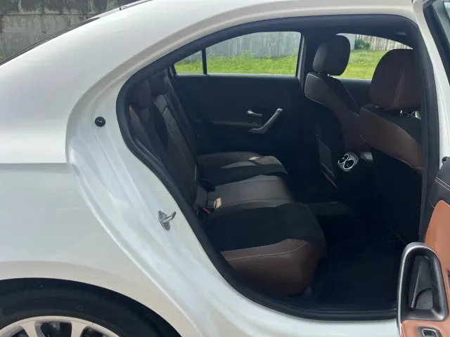 Mercedes-Benz A-Class — Фото автомобиля 11