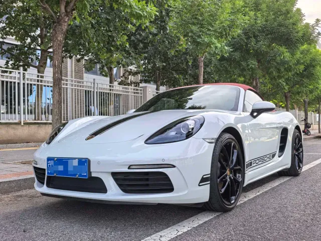 Фотография автомобиля — Porsche 718