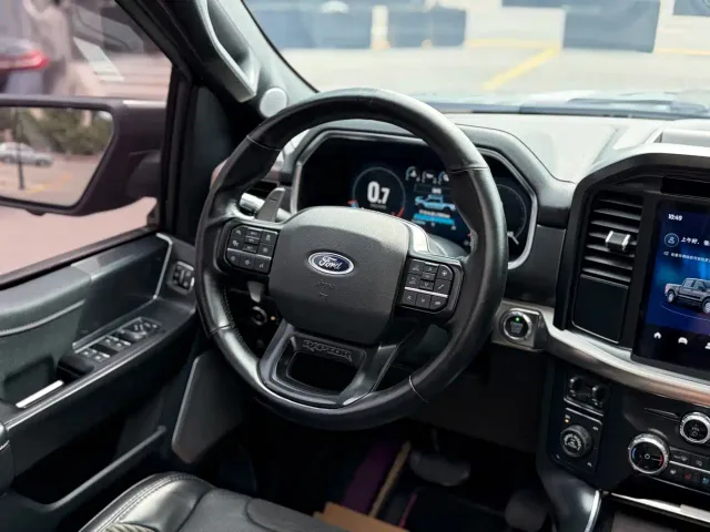 Ford F-150 Raptor — Фото автомобиля 17