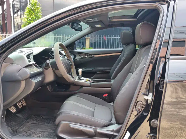 Honda Civic — Фото автомобиля 9
