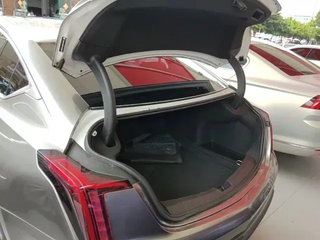Cadillac CT5 — Фото автомобиля 18