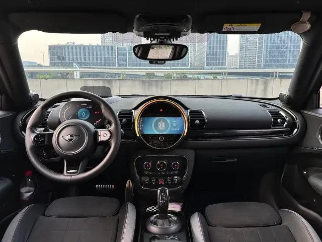 MINI JCW CLUBMAN — Фото автомобиля 11