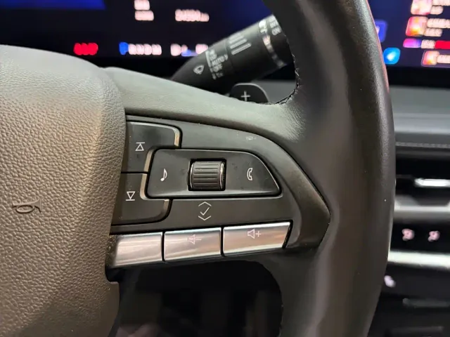 Cadillac XT4 — Фото автомобиля 12