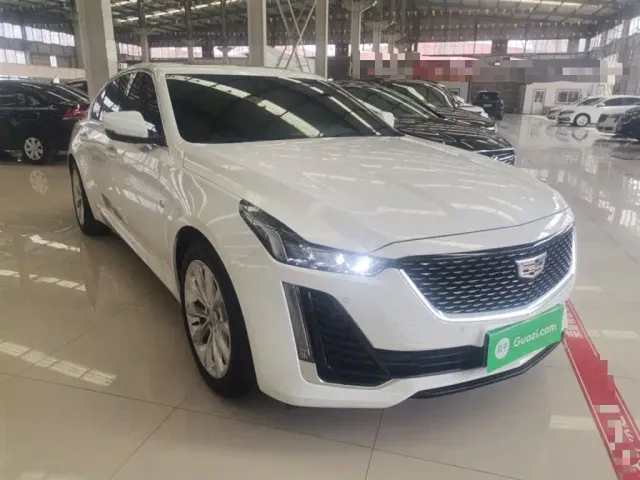 Cadillac CT5 — Фото автомобиля 3