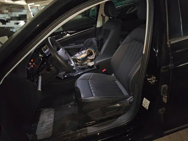 Volkswagen Passat — Фото автомобиля 7