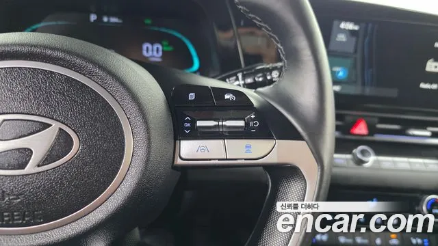 Hyundai Avante CN7 — Фото автомобиля 21