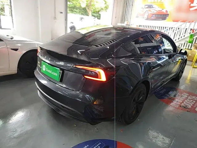 Tesla Model 3 2023 Rear-Wheel Drive — Фото автомобиля 6