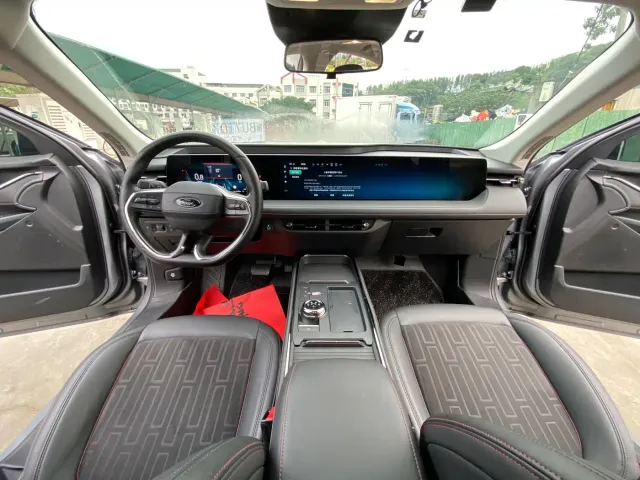 Ford Mondeo — Фото автомобиля 16