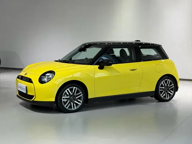 MINI Cooper — Фото автомобиля 3
