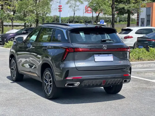Changan CS75 Plus — Фото автомобиля 4