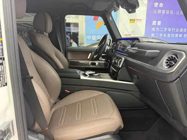 Mercedes-Benz G-Class — Фото автомобиля 22