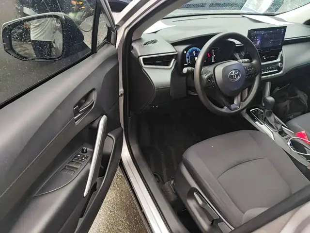 Toyota Corolla Cross — Фото автомобиля 15