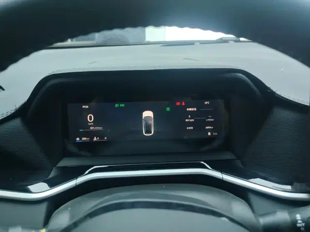 Geely Binyue — Фото автомобиля 14