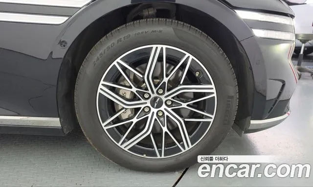 Genesis G90 RS4 — Фото автомобиля 5