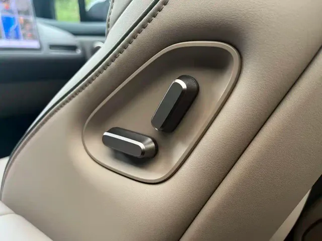 Li Auto i6 — Фото автомобиля 16