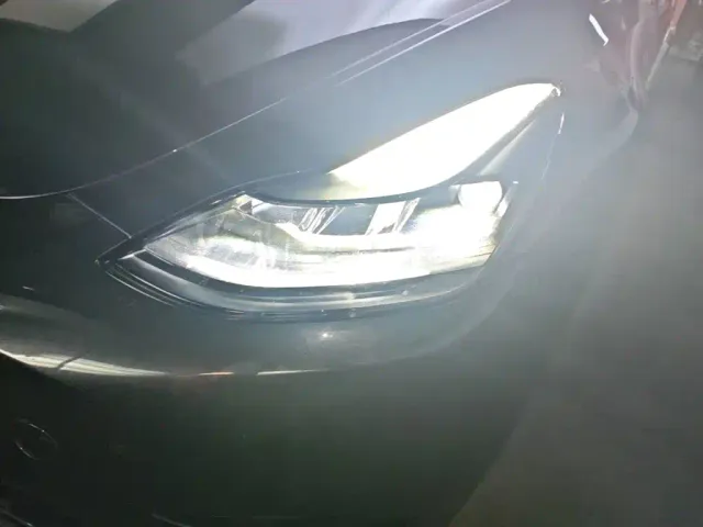 Tesla Model Y — Фото автомобиля 23