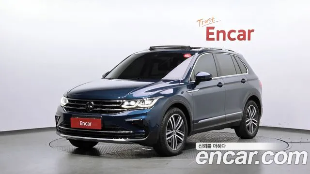 Фотография автомобиля — Volkswagen Tiguan