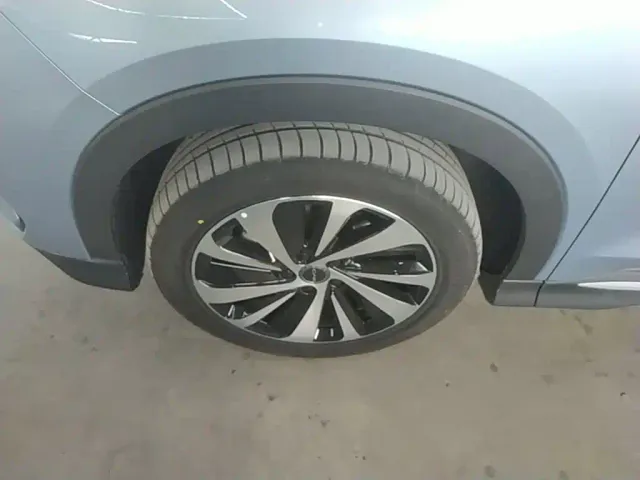 BYD Song PLUS — Фото автомобиля 22