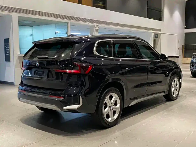 BMW X1 — Фото автомобиля 4