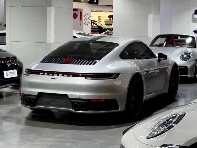 Porsche 911 — Фото автомобиля 15