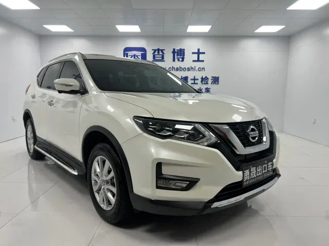 Nissan X-Trail — Фото автомобиля 3