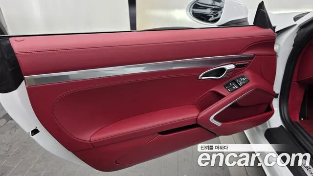 Porsche 718 — Фото автомобиля 18