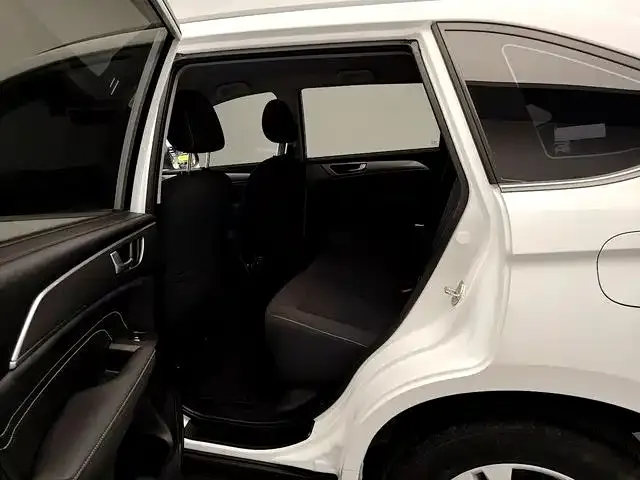 Haval M6 — Фото автомобиля 13